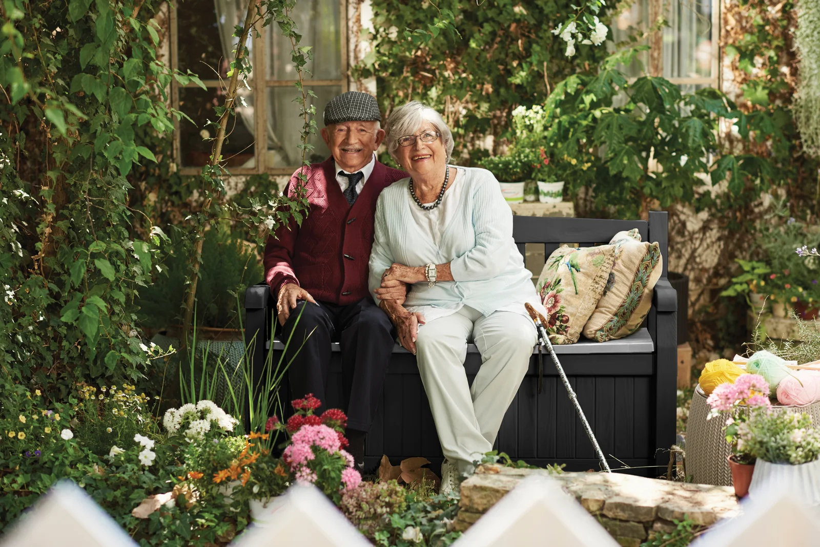 【Storage Shed】Solana Chic Elegant Wood-Look Storage Bench with Comfy Durable Weather Resistance Sitting