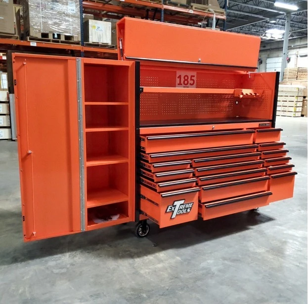 ToolboxScratch & Dent, Extreme Tools DX Series 72 x 21 Triple Bank Roller